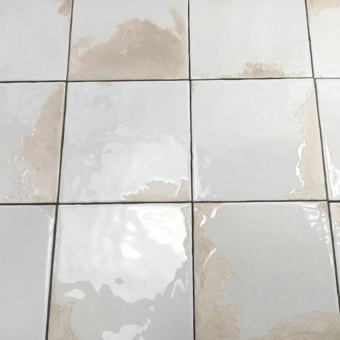 DB - Granadella Cuadrado Sal Tile